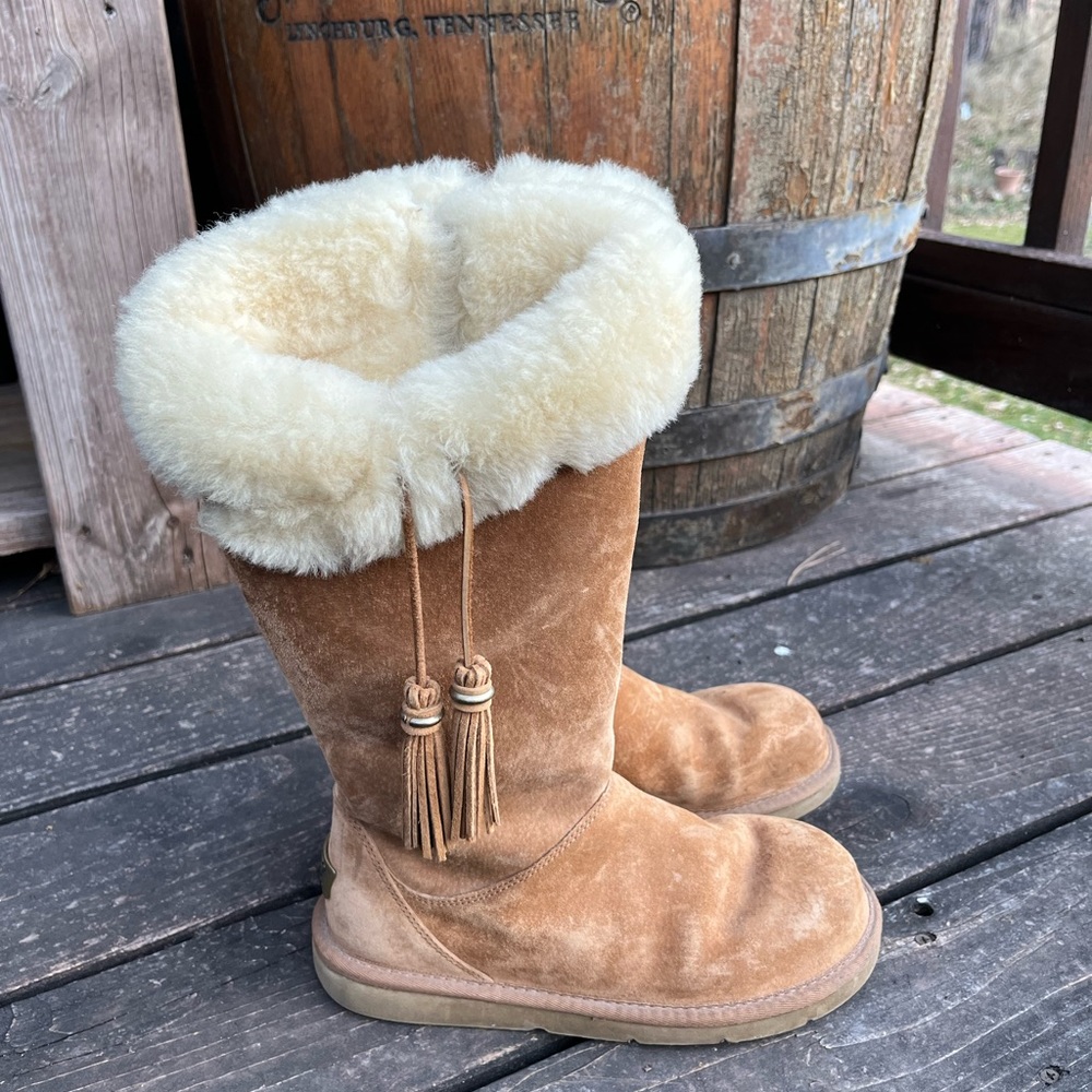 UGG Australia Suede Boots with Tassle size 7